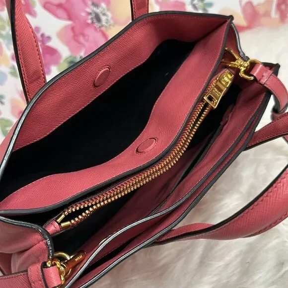 💯Authentic Prada Soft Triple Pocket Convertible Tote Safiano🍀 - Picture 14 of 17